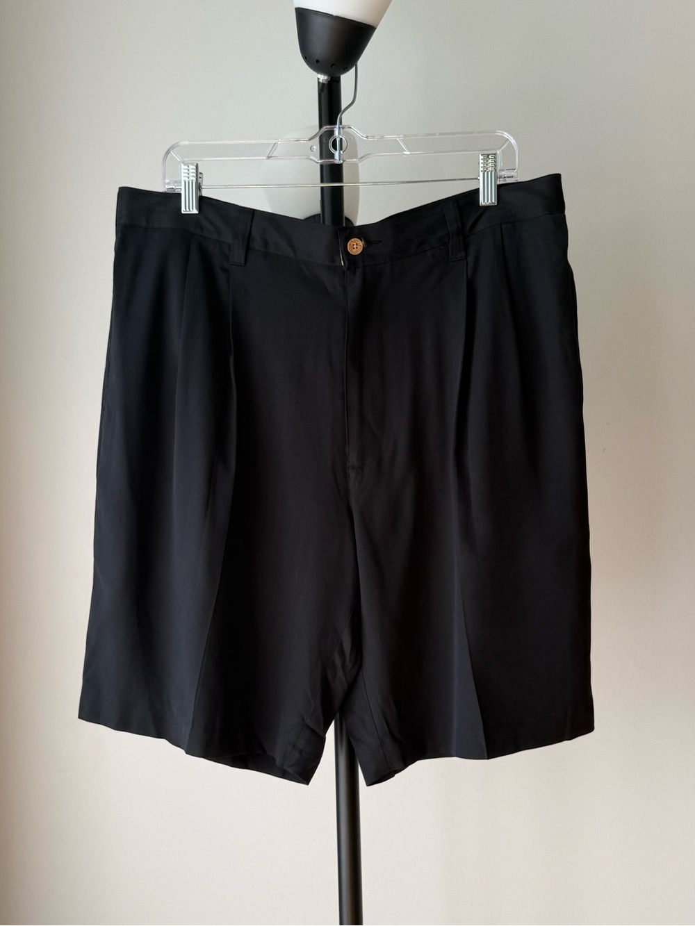 Jamaica Jaxx 100% Silk Pleated Dress Shorts Black Men’s Size 36